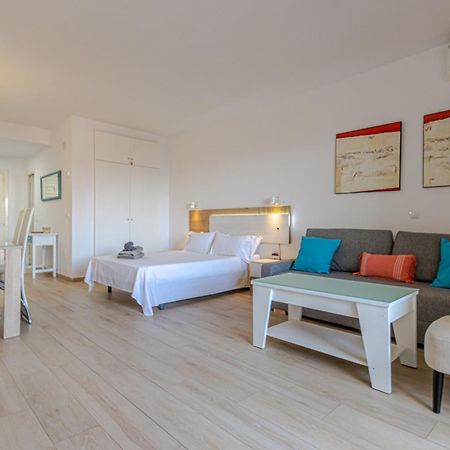 Benal Beach Suite, Parque Acuatico Y Vistas Al Mar Benalmadena Exterior photo