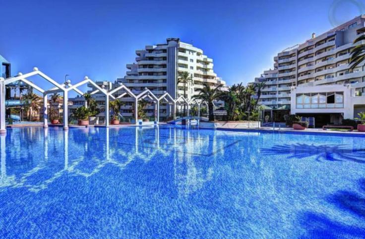 Benal Beach Suite, Parque Acuatico Y Vistas Al Mar Benalmadena Exterior photo