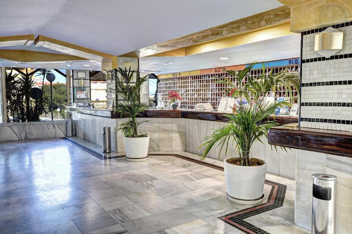 Benal Beach Suite, Parque Acuatico Y Vistas Al Mar Benalmadena Exterior photo