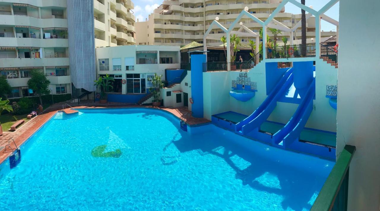 Benal Beach Suite, Parque Acuatico Y Vistas Al Mar Benalmadena Exterior photo
