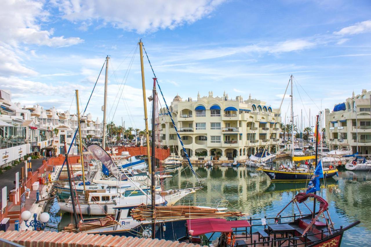Benal Beach Suite, Parque Acuatico Y Vistas Al Mar Benalmadena Exterior photo
