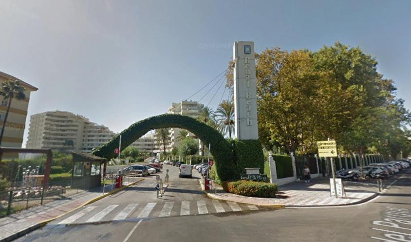 Benal Beach Suite, Parque Acuatico Y Vistas Al Mar Benalmadena Exterior photo
