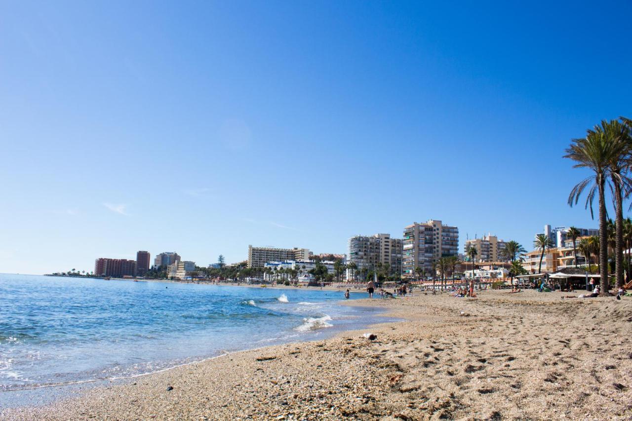 Benal Beach Suite, Parque Acuatico Y Vistas Al Mar Benalmadena Exterior photo
