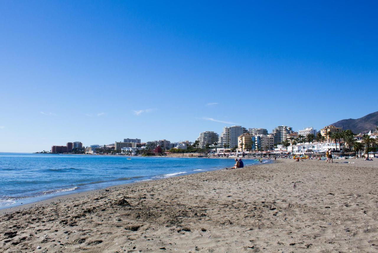 Benal Beach Suite, Parque Acuatico Y Vistas Al Mar Benalmadena Exterior photo