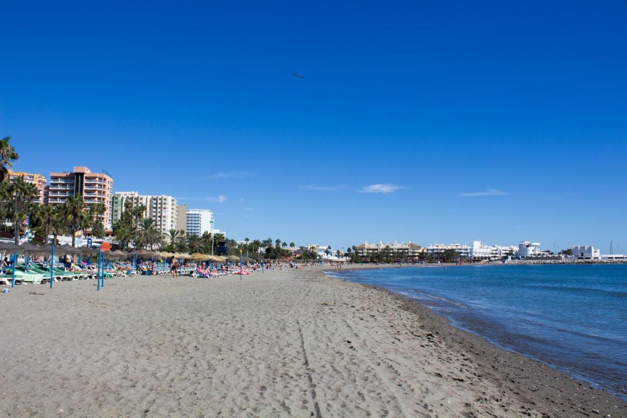 Benal Beach Suite, Parque Acuatico Y Vistas Al Mar Benalmadena Exterior photo